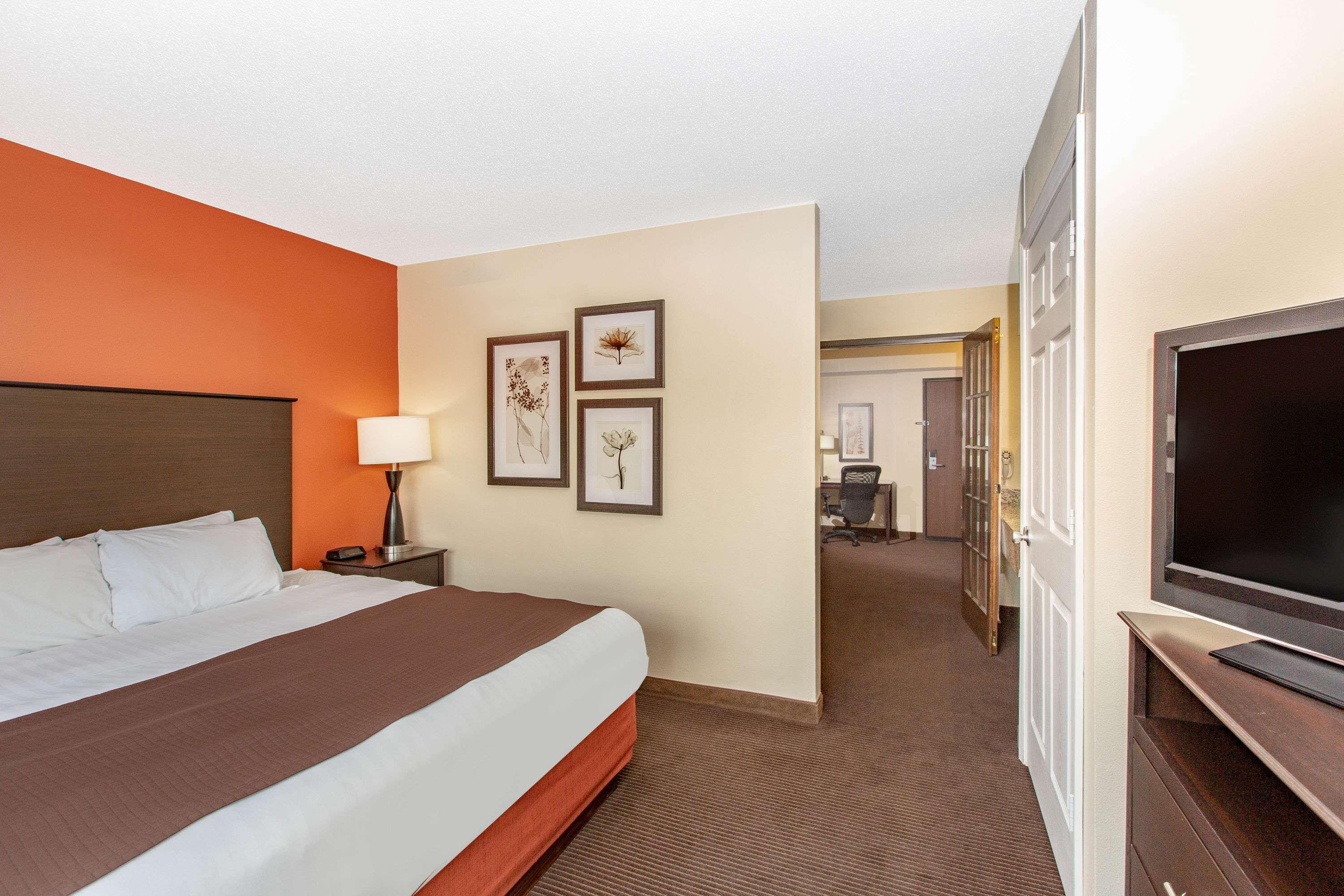 Americinn By Wyndham Ottumwa Εξωτερικό φωτογραφία