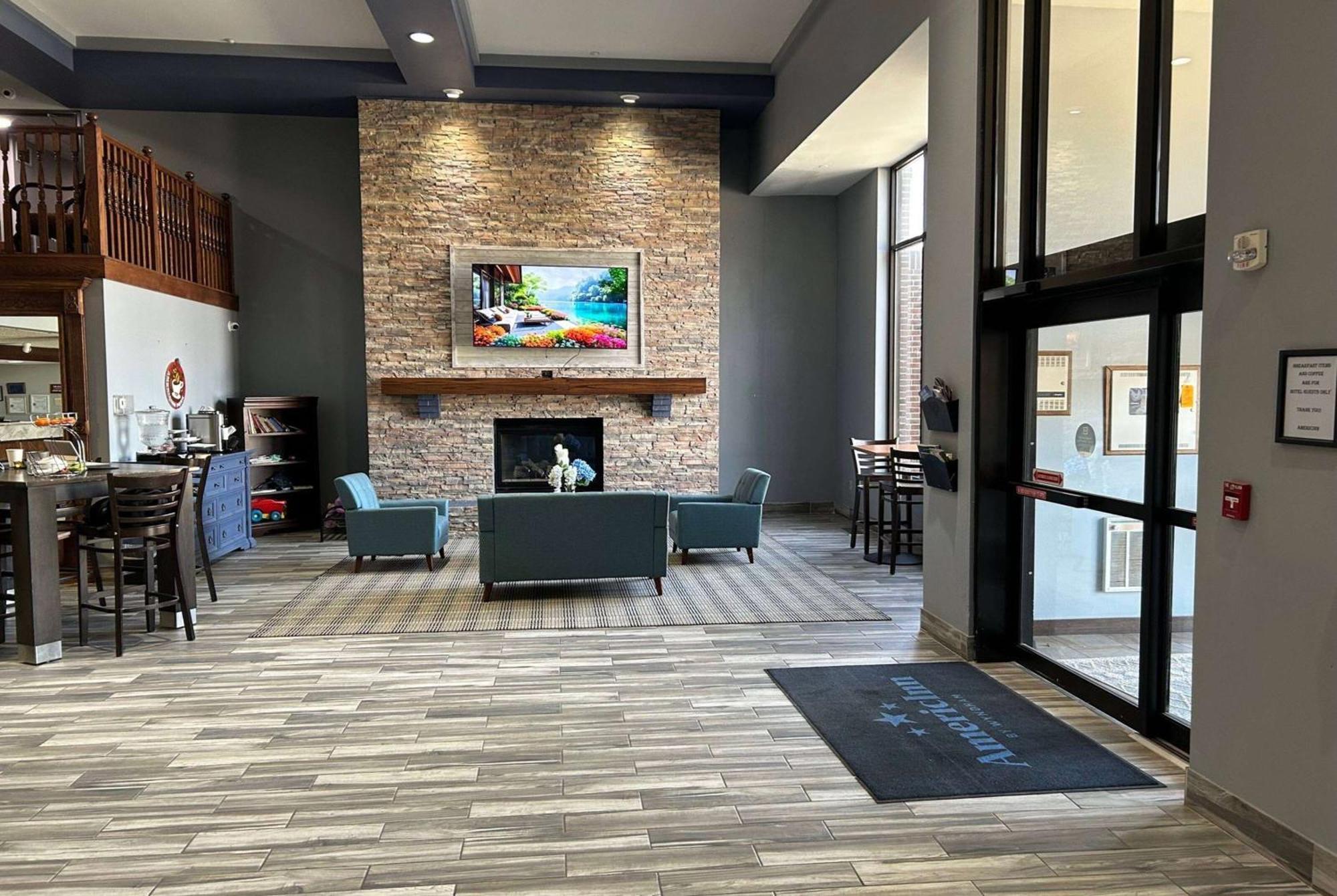 Americinn By Wyndham Ottumwa Εξωτερικό φωτογραφία