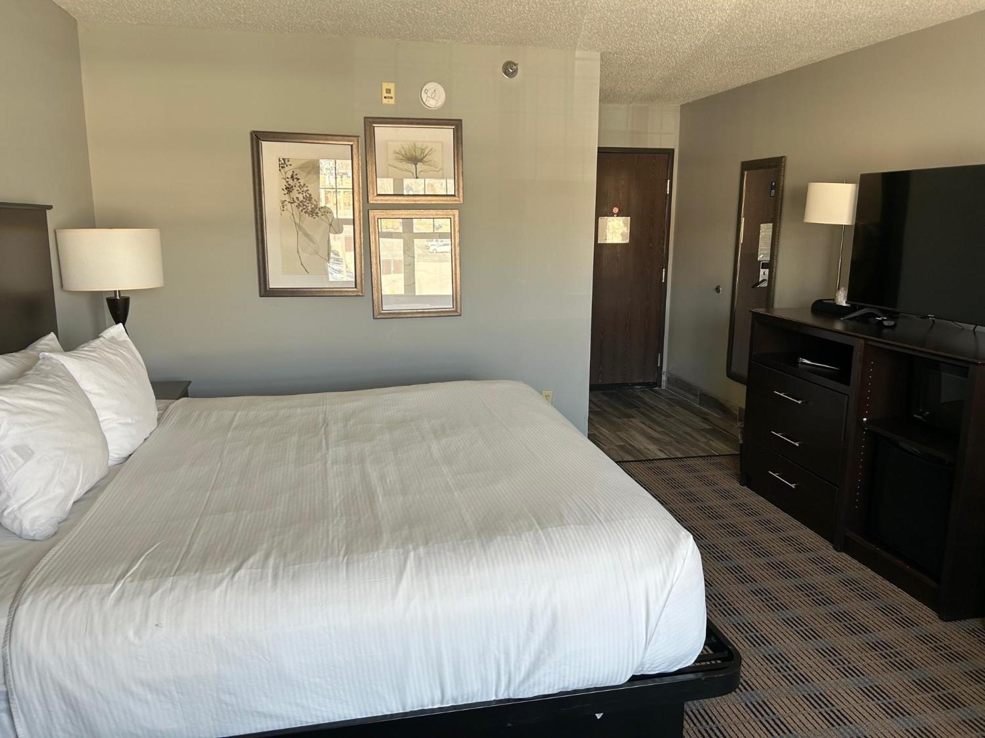 Americinn By Wyndham Ottumwa Εξωτερικό φωτογραφία